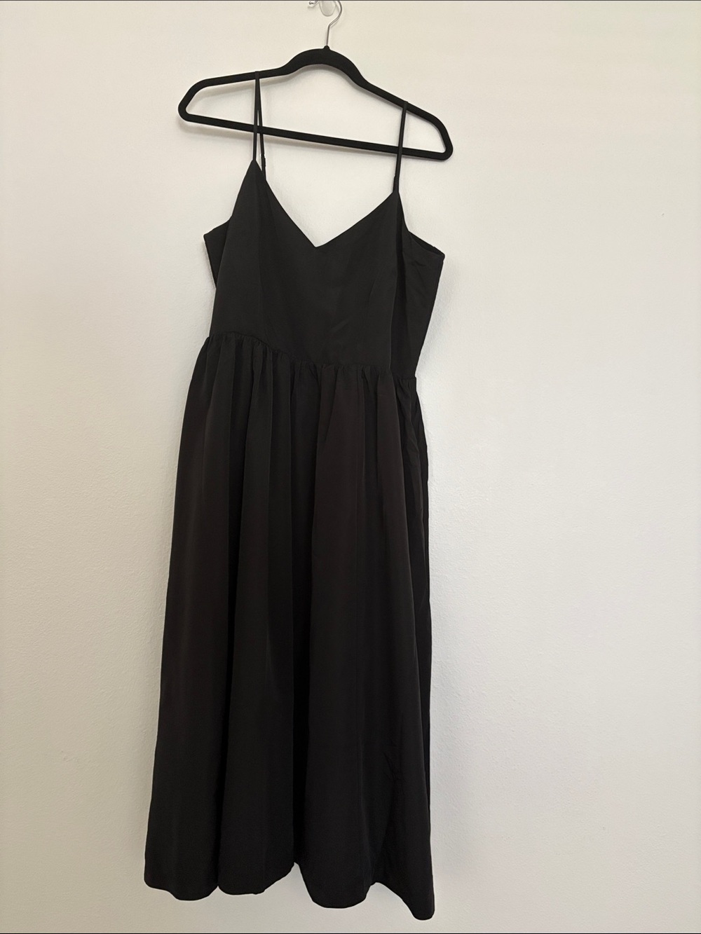 Old Navy Black Spaghetti-Strap Midi Dress